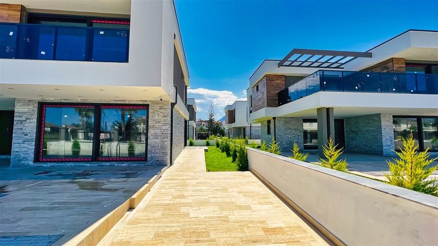 Wunderschöne 4+1-Villa im Stadtteil Kemer - Antalya 