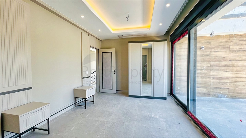 Wunderschöne 4+1-Villa im Stadtteil Kemer - Antalya 