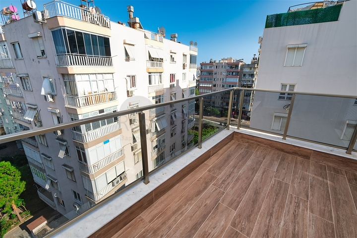 4+1 Duplex-Wohnung im Zentrum von Antalya 