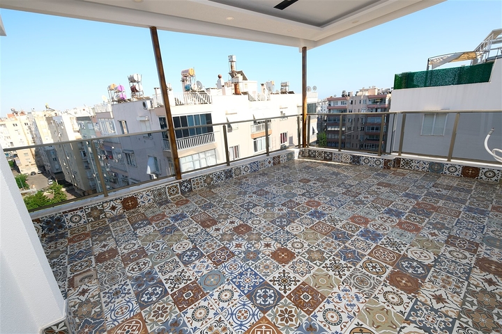 4+1 Duplex-Wohnung im Zentrum von Antalya 