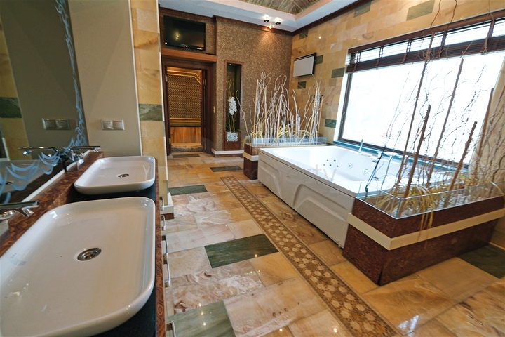 Villa mit 5+1 Grundrissen in Kemer - Antalya 