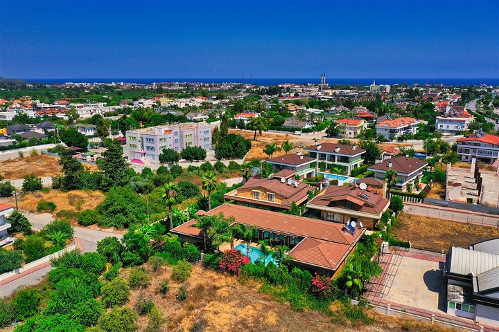 Villa mit 5+1 Grundrissen in Kemer - Antalya 