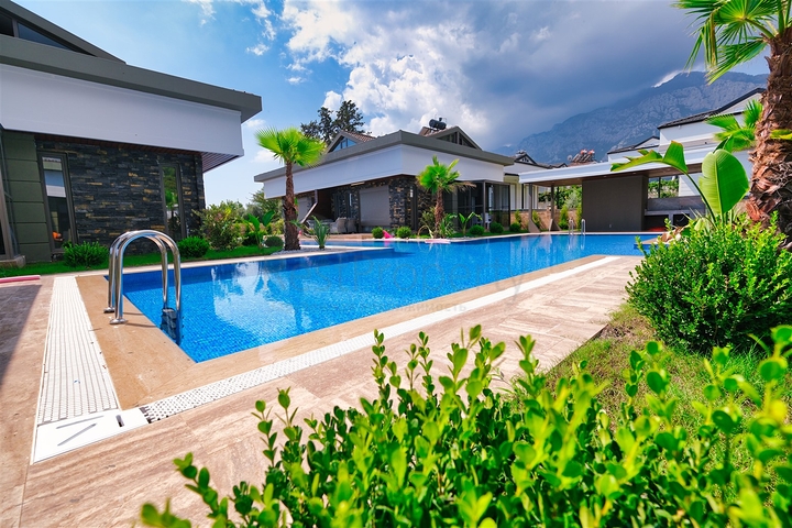 Reihenhaus mit 3+1 Grundrissen im Stadtteil Kemer - Antalya   Reihenhaus mit 3+1 Grundrissen im Stadtteil Kemer - Antalya