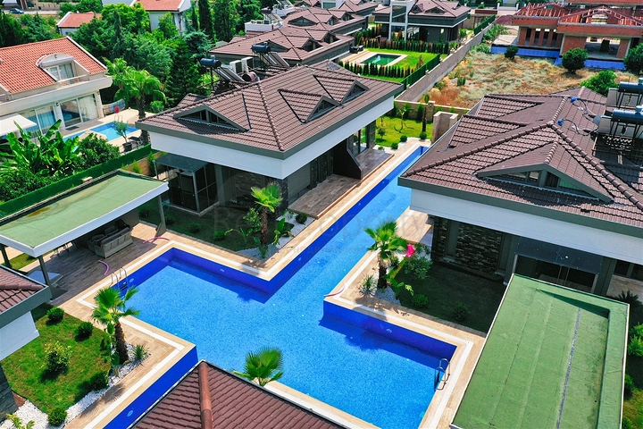 Reihenhaus mit 3+1 Grundrissen im Stadtteil Kemer - Antalya   Reihenhaus mit 3+1 Grundrissen im Stadtteil Kemer - Antalya