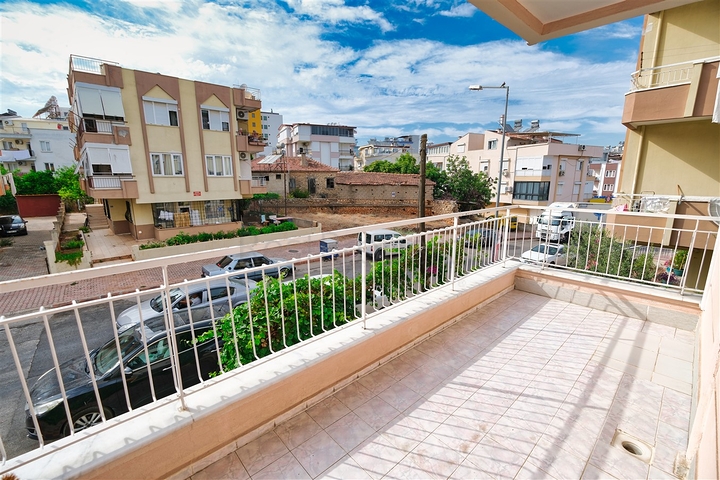 3+1 Wohnung in der Wohngegend Kushkavaga - Antalya 