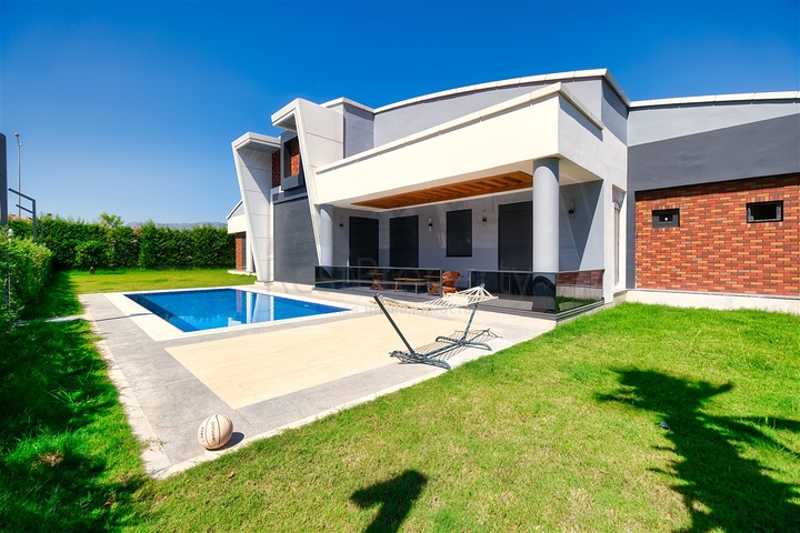 Premium-Villen in der Region Doshemealty - Antalya 