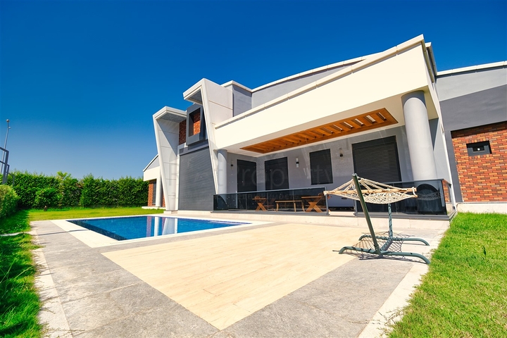 Premium-Villen in der Region Doshemealty - Antalya 