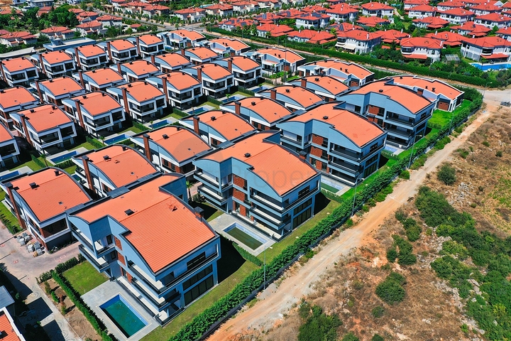 Premium-Villen in der Region Doshemealty - Antalya 