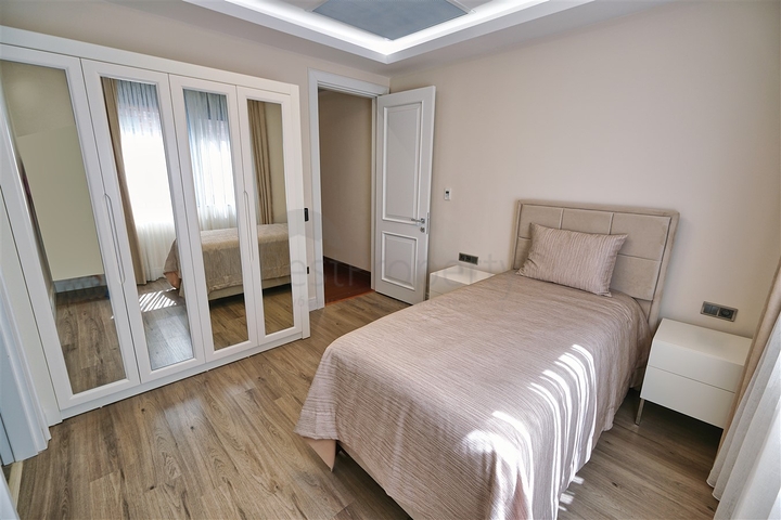 Premium-Villen in der Region Doshemealty - Antalya 