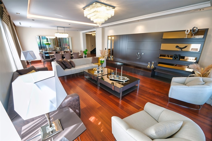 Premium-Villen in der Region Doshemealty - Antalya 