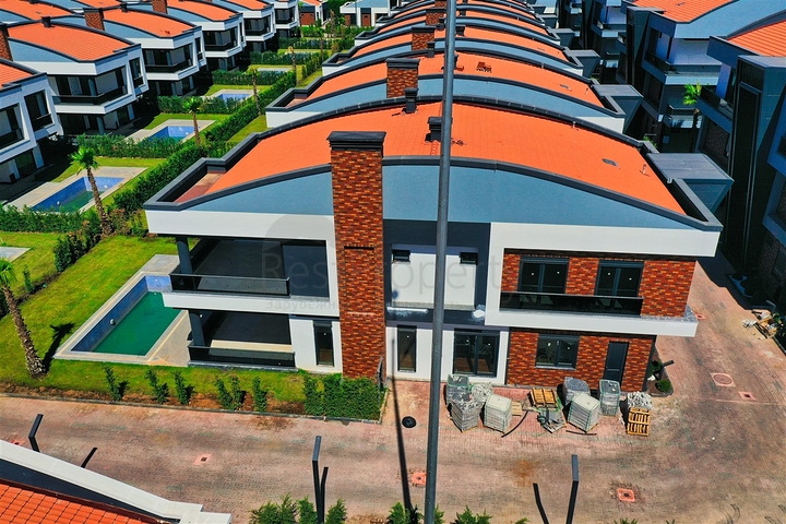 Premium-Villen in der Region Doshemealty - Antalya 