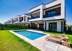 Premium-Villen in der Region Doshemealty - Antalya 