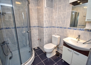 2+1 Wohnung in der Wohngegend von Kemeragsa - Antalya 