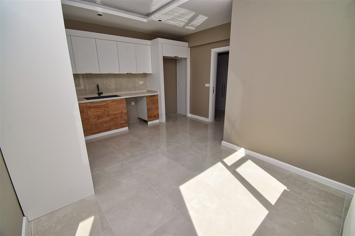 Apartment mit 3+1 Grundriss in der Wohngegend Gyursou - Antalya 