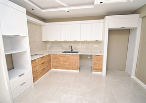 Apartment mit 3+1 Grundriss in der Wohngegend Gyursou - Antalya 