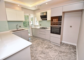 Apartment mit 3+1 Grundriss in der Wohngegend Gyursou - Antalya 