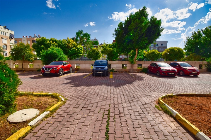 Wohnung mit 3+1 Grundriss im Wohnbezirk Kyzyltoprak - Antalya 