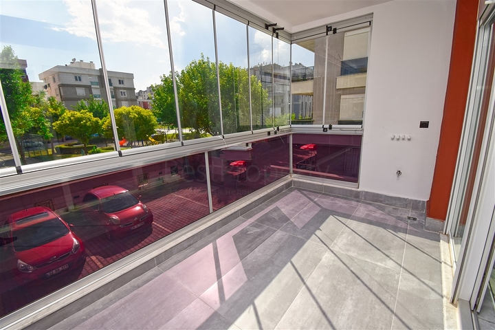 Wohnung mit 3+1 Grundriss im Wohnbezirk Kyzyltoprak - Antalya 