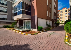 Wohnung mit 3+1 Grundriss im Wohnbezirk Kyzyltoprak - Antalya 