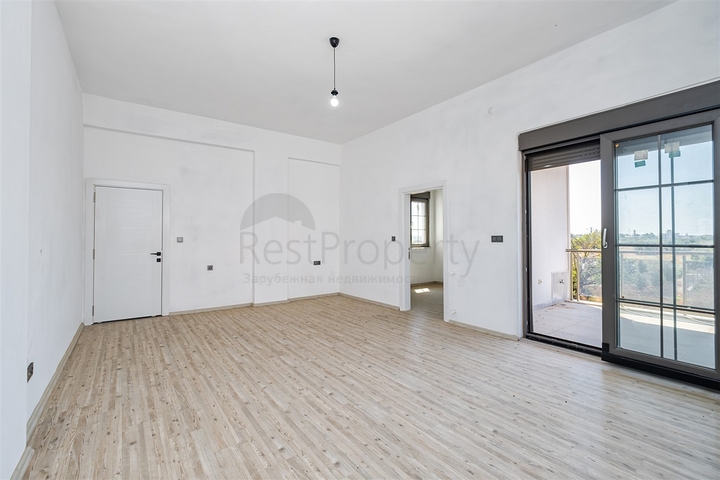 Villa mit 5+1 Grundrissen in der Region Doshemealty - Antalya 