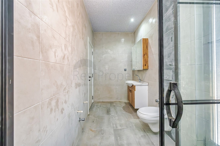 Villa mit 5+1 Grundrissen in der Region Doshemealty - Antalya 