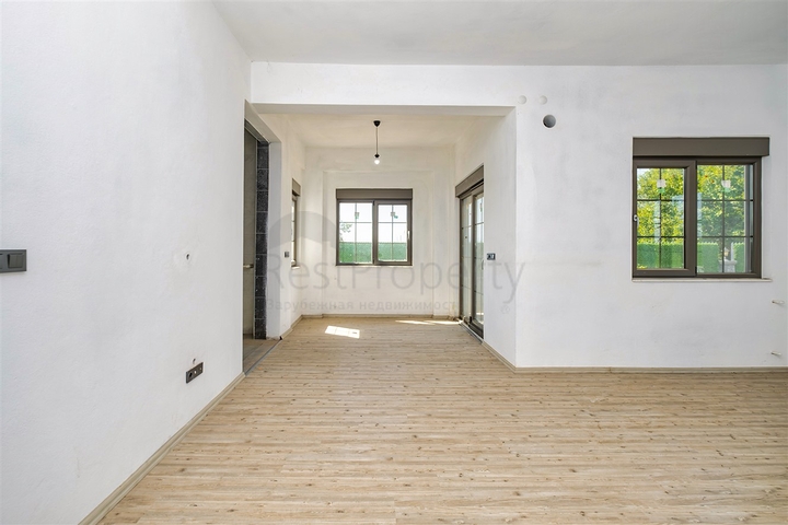 Villa mit 5+1 Grundrissen in der Region Doshemealty - Antalya 