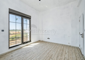 Villa mit 5+1 Grundrissen in der Region Doshemealty - Antalya 