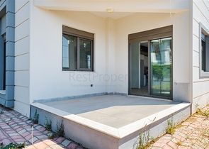 Villa mit 5+1 Grundrissen in der Region Doshemealty - Antalya 