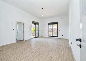 Villa mit 5+1 Grundrissen in der Region Doshemealty - Antalya 