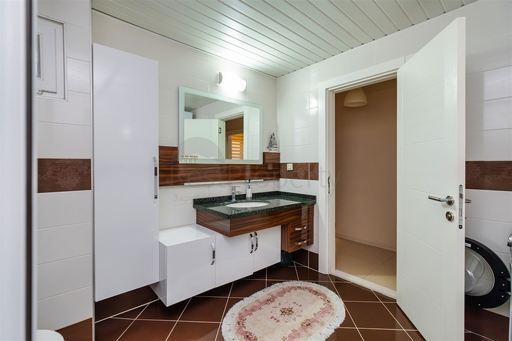 3+1 Wohnung im Zentrum von Antalya 