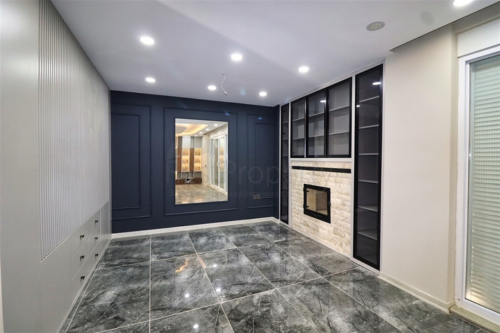 Villa mit 5+1 Grundrissen in der Region Doshemealty - Antalya 