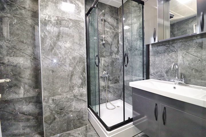 Villa mit 5+1 Grundrissen in der Region Doshemealty - Antalya 