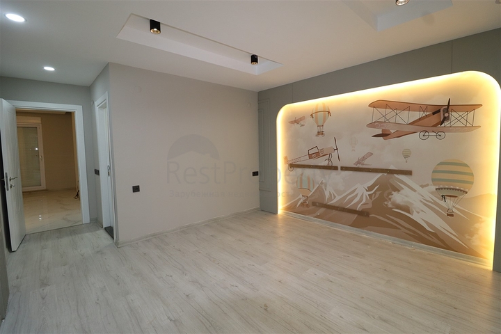 Villa mit 5+1 Grundrissen in der Region Doshemealty - Antalya 