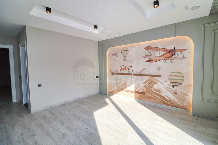 Villa mit 5+1 Grundrissen in der Region Doshemealty - Antalya 