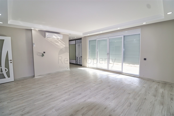 Villa mit 5+1 Grundrissen in der Region Doshemealty - Antalya 