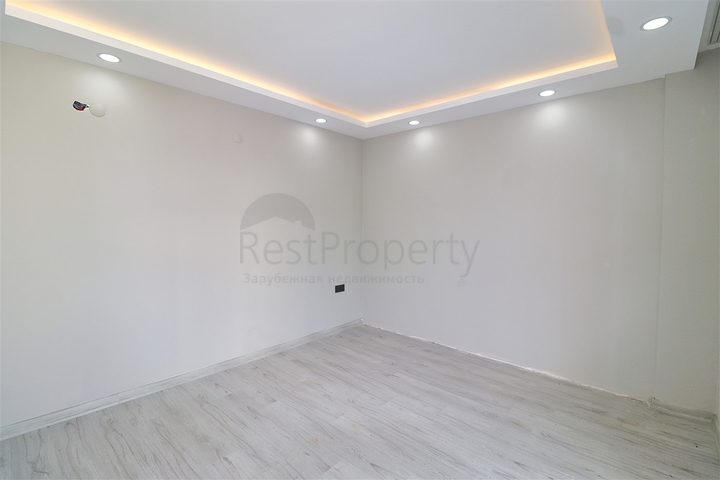 Villa mit 5+1 Grundrissen in der Region Doshemealty - Antalya 