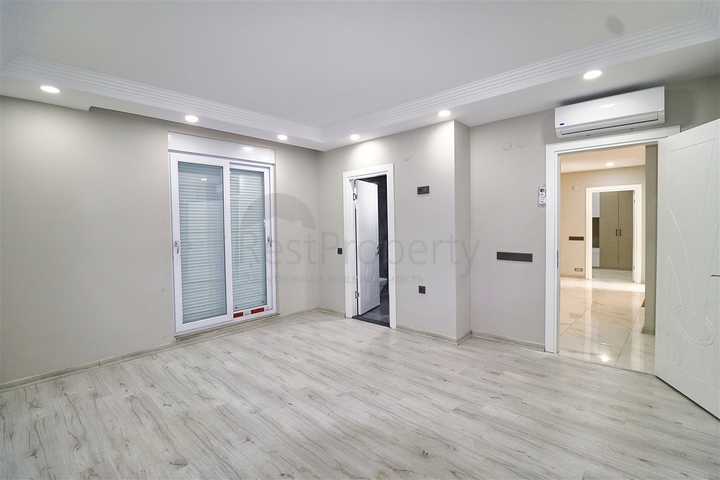 Villa mit 5+1 Grundrissen in der Region Doshemealty - Antalya 
