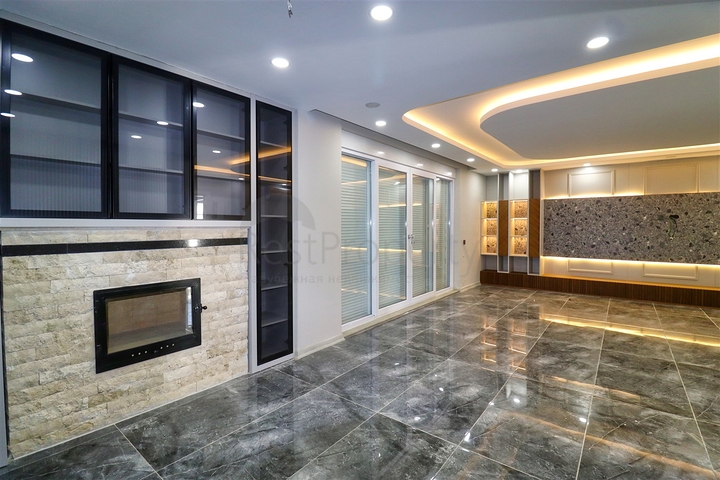 Villa mit 5+1 Grundrissen in der Region Doshemealty - Antalya 