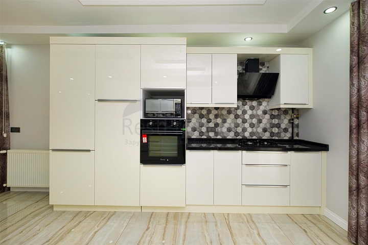 Villa mit 5+1 Grundriss in der Wohngegend Güzeloba - Antalya 