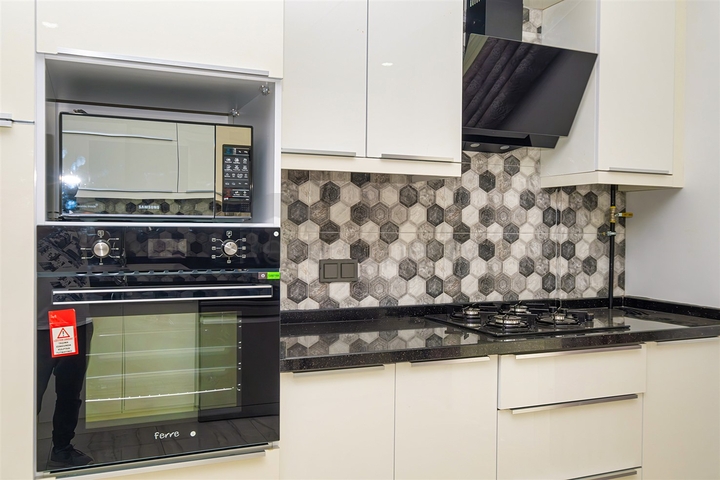 Villa mit 5+1 Grundriss in der Wohngegend Güzeloba - Antalya 