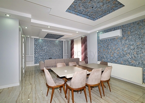 Villa mit 5+1 Grundriss in der Wohngegend Güzeloba - Antalya 