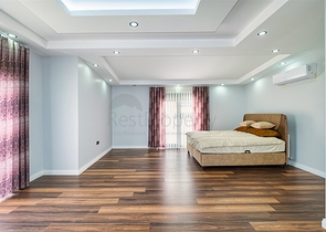 Villa mit 5+1 Grundriss in der Wohngegend Güzeloba - Antalya 