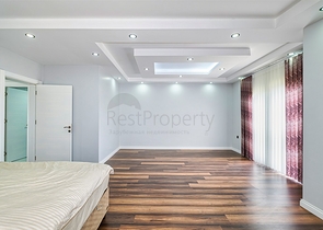 Villa mit 5+1 Grundriss in der Wohngegend Güzeloba - Antalya 