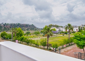 Villa mit 5+1 Grundriss in der Wohngegend Güzeloba - Antalya 