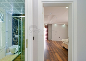 Villa mit 5+1 Grundriss in der Wohngegend Güzeloba - Antalya 