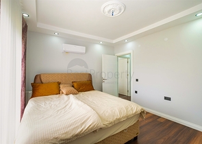 Villa mit 5+1 Grundriss in der Wohngegend Güzeloba - Antalya 