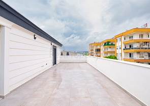 Villa mit 5+1 Grundriss in der Wohngegend Güzeloba - Antalya 