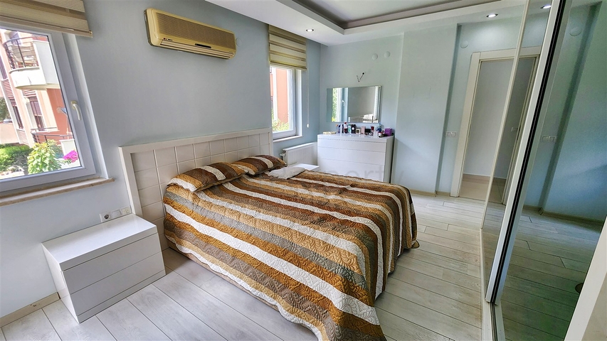 3+1 Wohnung in der Nachbarschaft von Yesilbahçe - Antalya 