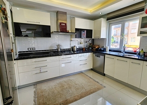 3+1 Wohnung in der Nachbarschaft von Yesilbahçe - Antalya 