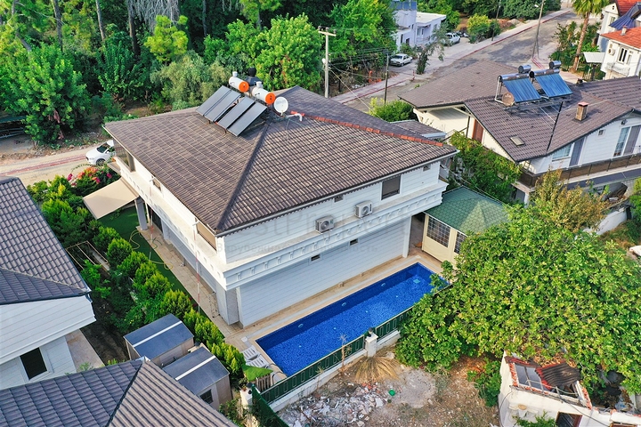 Villa mit 3+2 Grundrissen im Stadtteil Kemer - Antalya 